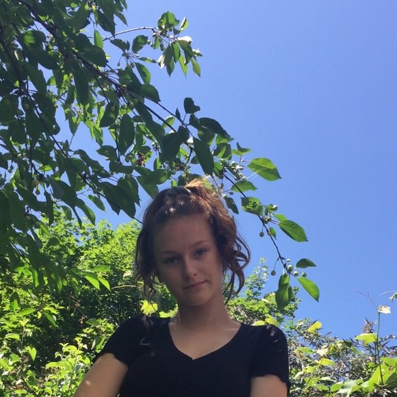 Meet your Posher, Jada - Picture 1 of 1